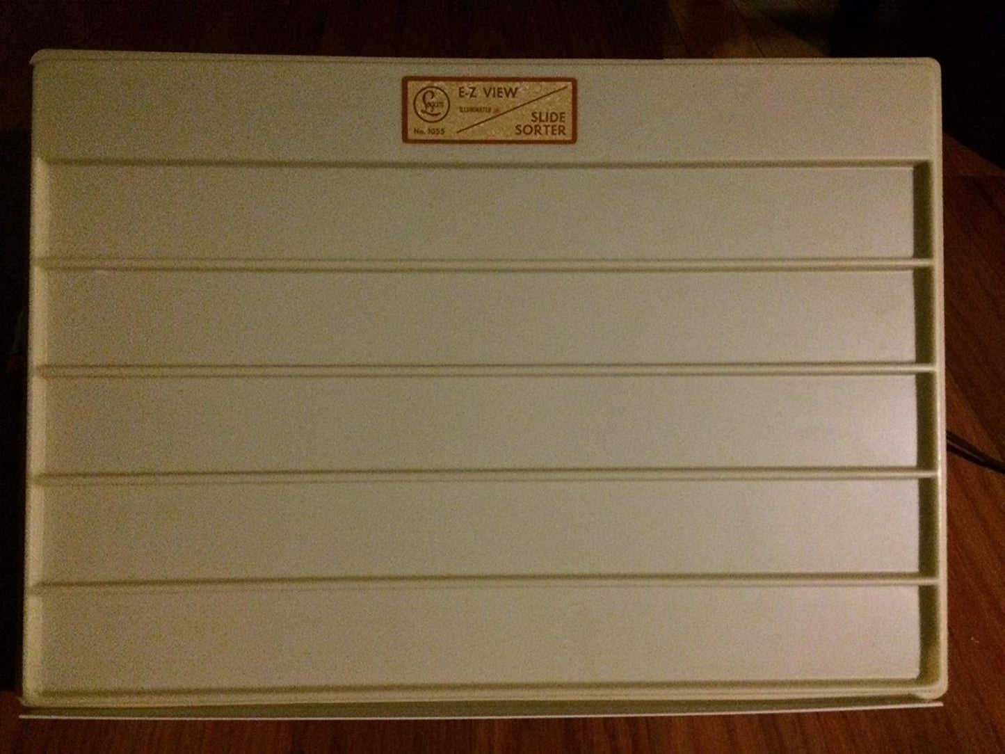 Logan 1055 E-Z View Flat Folding Slide Sorter 40 Slides 12 x 16in 750485- 1 Pack (Used)