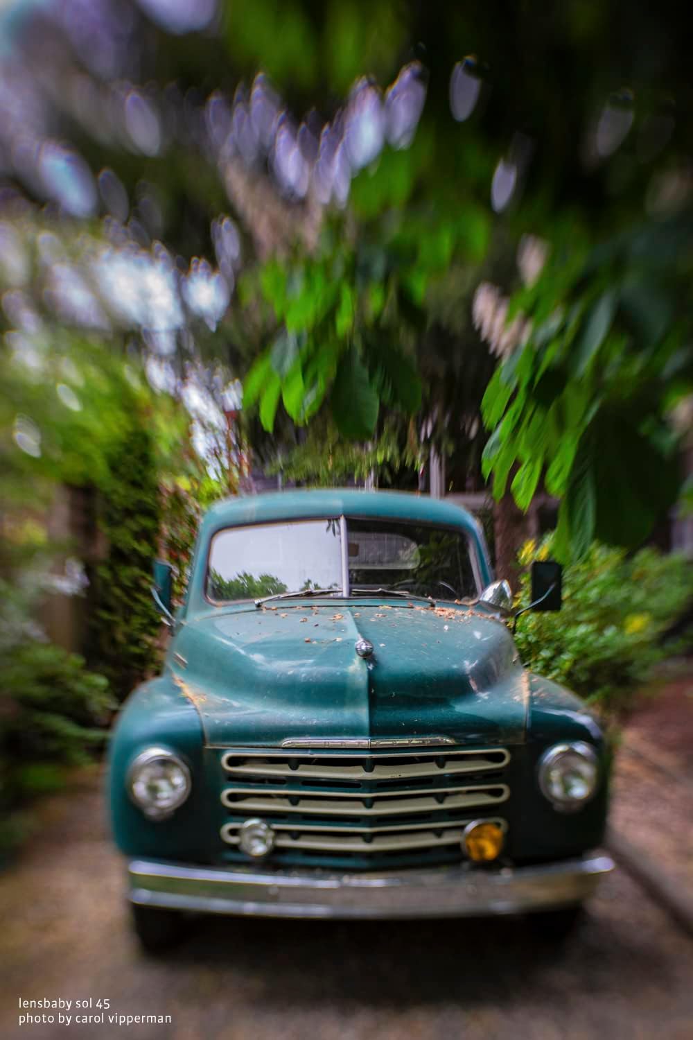 Lensbaby Sol Standard 45mm fixed f/3.5 Selective Focus Lens for Sony E (Like New)