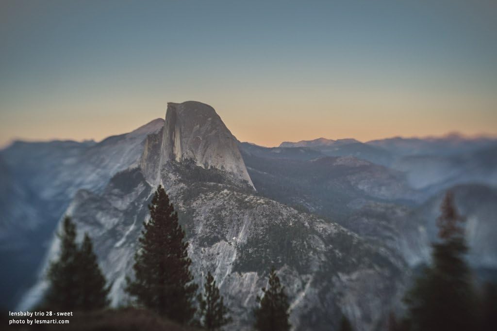 Lensbaby LBTR28CRF Trio 28mm Focal Length Standard Lens for Canon RF Cameras (Like New)