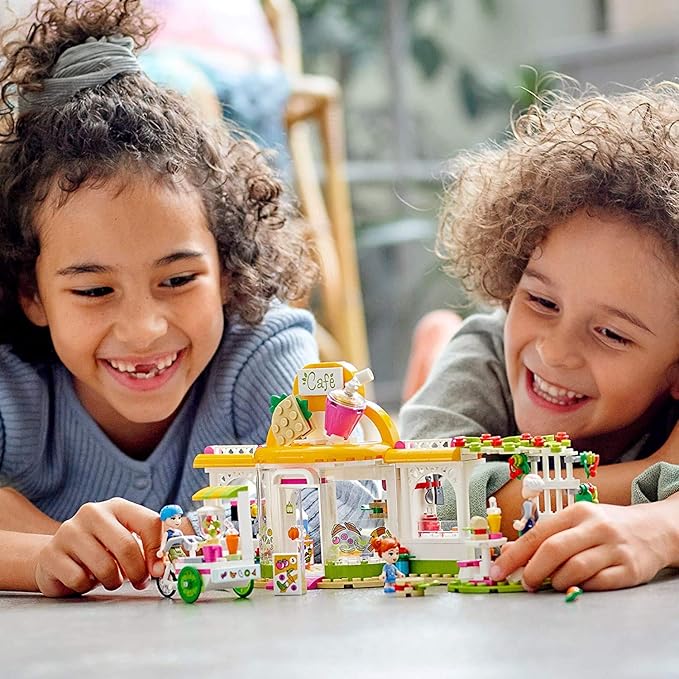 LEGO Friends Living 314 Pieces Building Kit for Kids, Multicolor - Small, Medium (Like New)