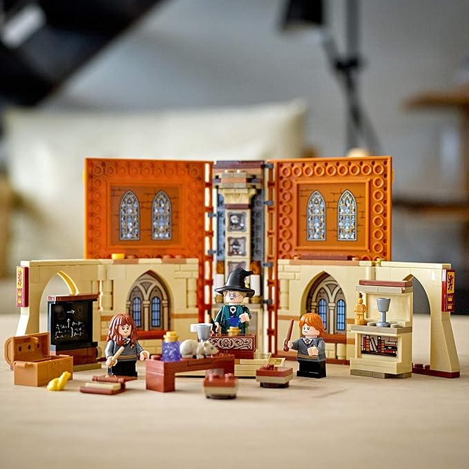 LEGO Harry Potter Transfiguration Class 76382 Playset – McGonagall Room, 241pcs (New, Damaged Retail Box)