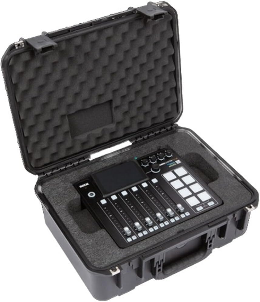 SKB 1813-7 iSeries Designed Handle Comfortable Foam Rodecaster Pro II Case (Like New)