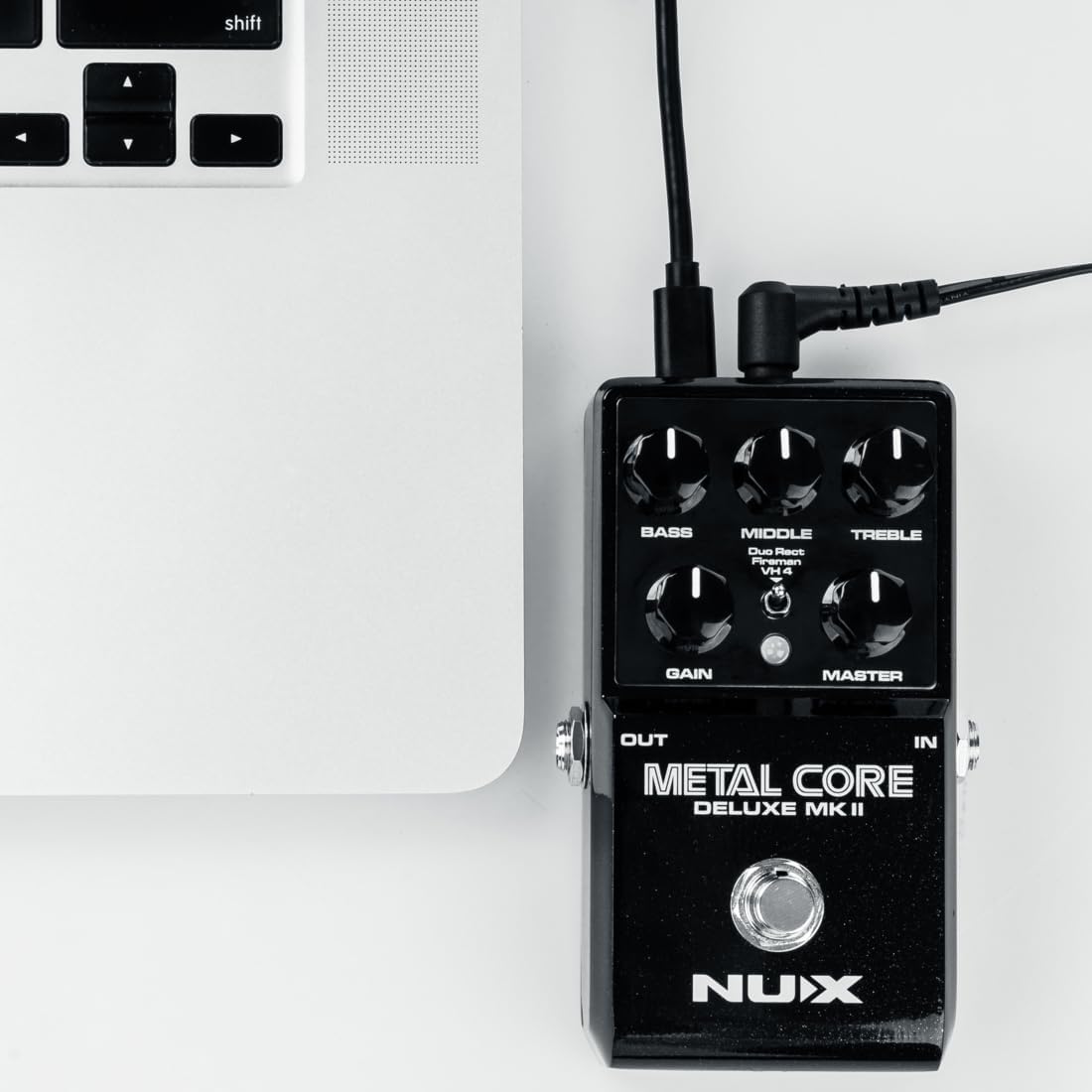 NUX Metal Core Deluxe MKII High Gain Preamp Pedal w/3 Distinctive Amp Models (Like New)