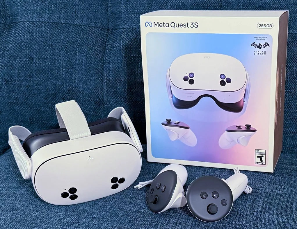 Meta Quest 3S 256GB Standalone Virtual Reality Headsets with 30+ Game for Adult (Like New)