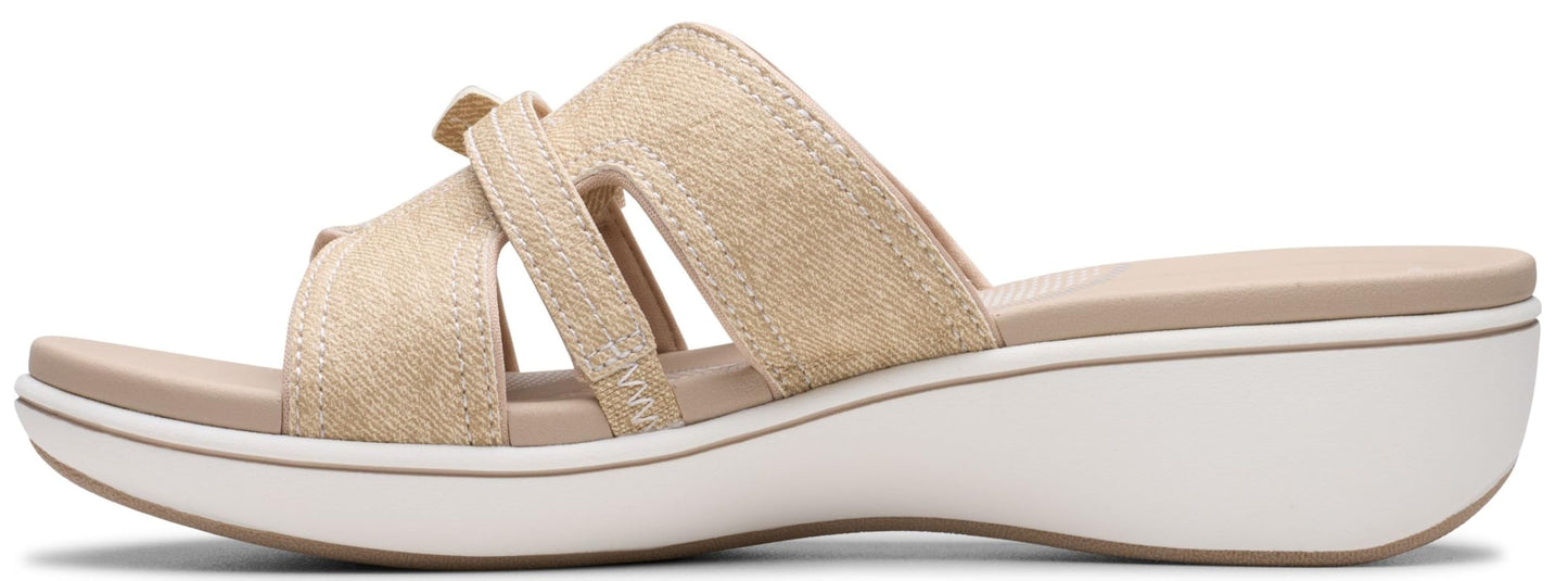 Clarks Women Breeze Rae Mia Solid Modern Sandal with Lightweight, Sporty Feel (Like New)