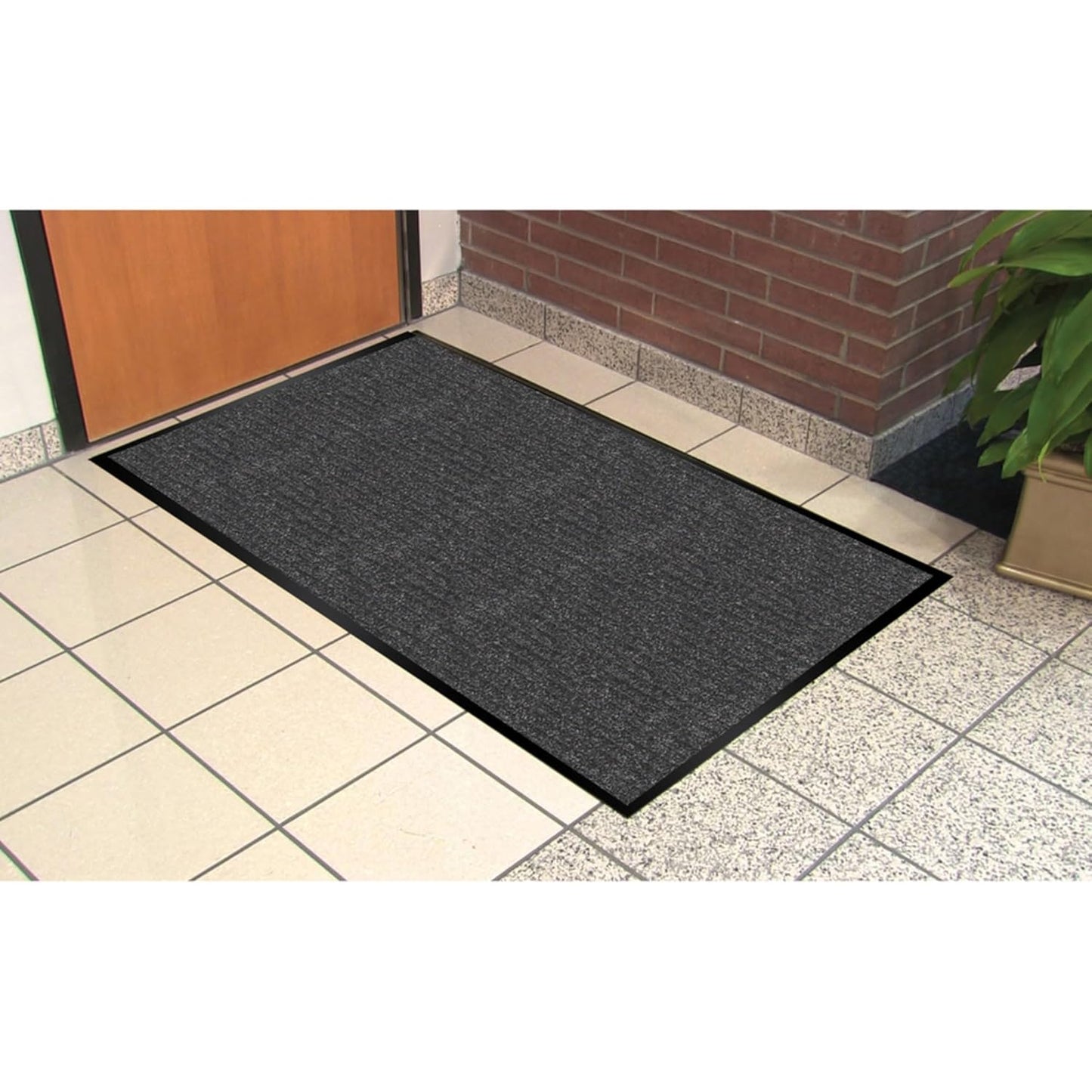 Genuine Joe Vinyl Backing 4 ft x 6 ft Indoor Solid Floor and Door Mat - Charcoal (Used)