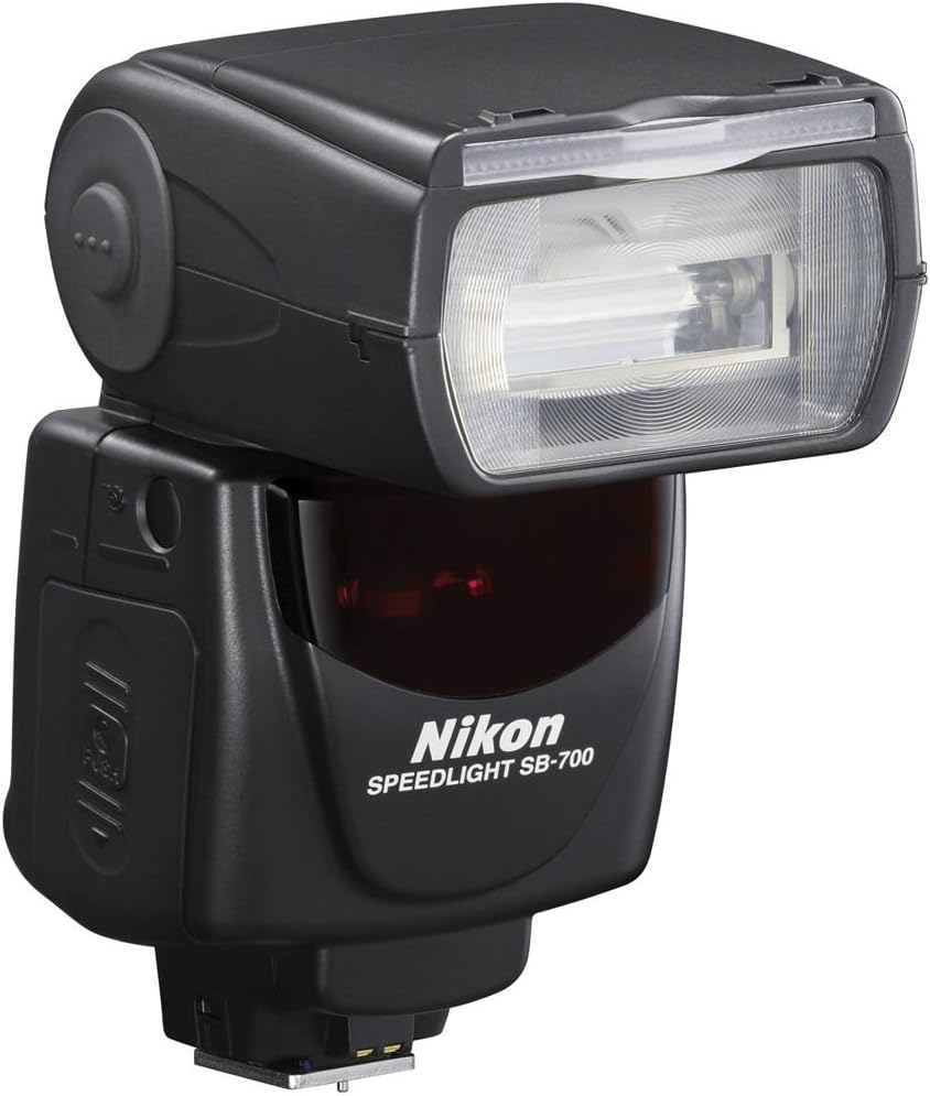 Nikon SB-700 AF Speedlight Wireless portable Flash for Nikon Digital SLR Camera (Like New)