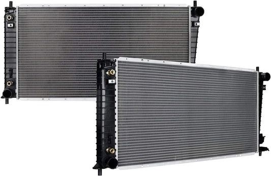 Mishimoto ‎R2136-AT Replacement Radiator for 1997-1998 Ford Expedition 5.4L (Like New)