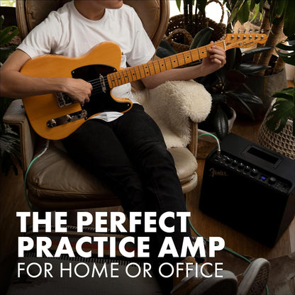 Fender Mustang LT25 25-Watt Combo Amp with 30 Preset Effects for Guitar - Black (Like New)