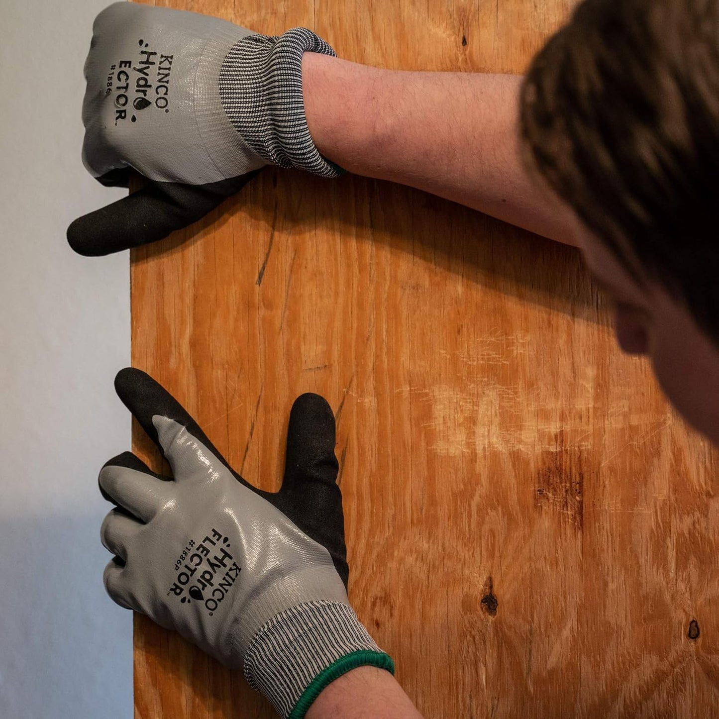 Kinco Lined Adult's Waterproof Comfortable Regular Nitrile Work Gloves - Elastic (Used)