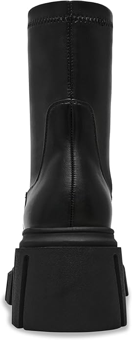 Steve Madden Womens Sleek Vegan Leather Boomba Ankle Boot, Synthetic Rubber Sole (Like New)