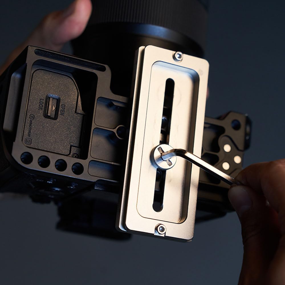 HARLOWE Carbon Fiber Quick Rlease Monopod Stand and Fluid Head for Photographer (Used, No Retail Box)